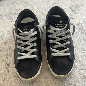 RESERVED for trade. Superstar Size40